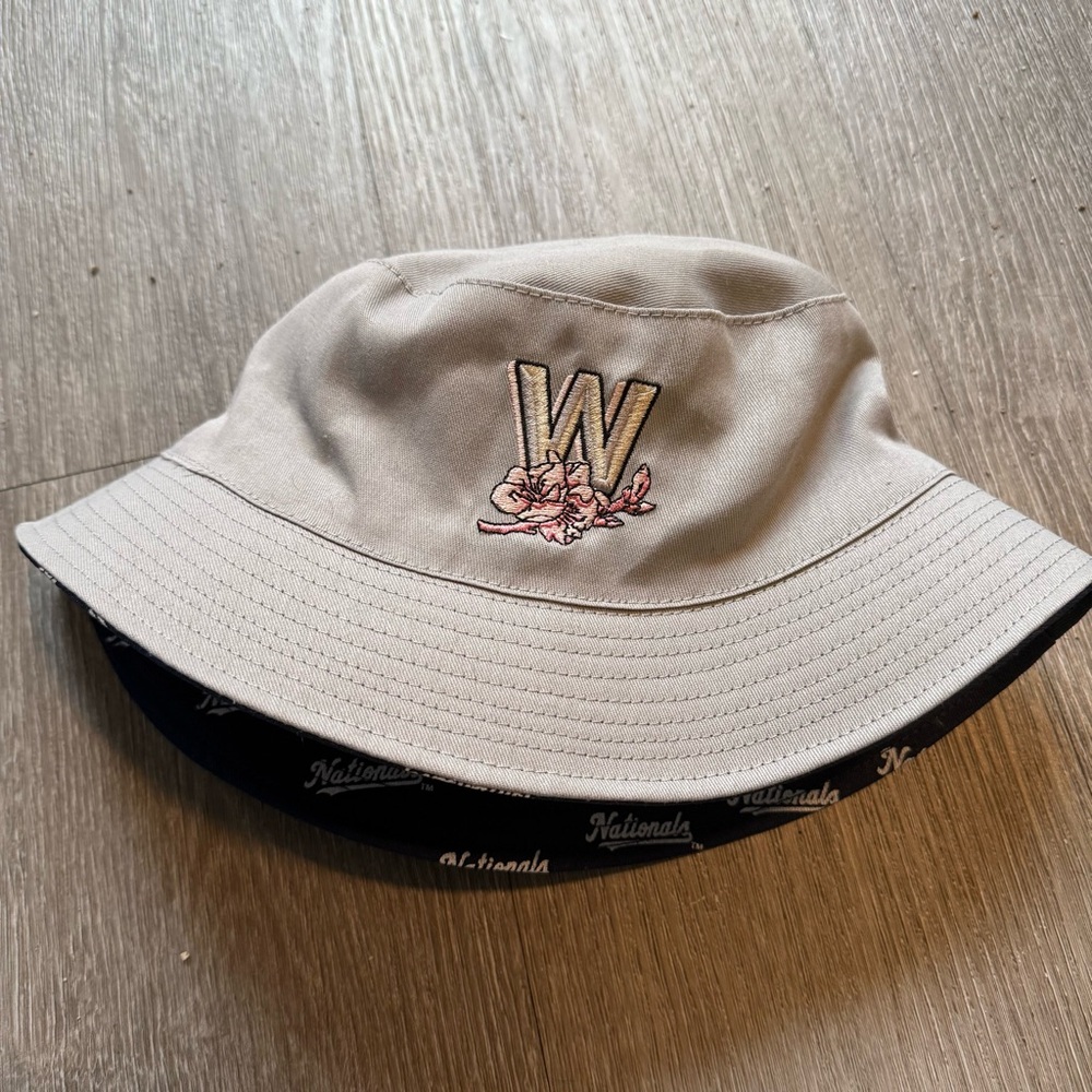 Stylish Gray Bucket Hat Nationals Cherry Blossom